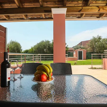 Fior Di - Corfu Garden Getaways Apartamento *